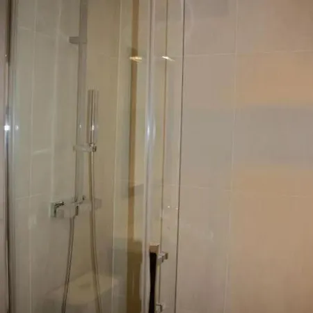 Beautiful 1 Bedroom In Le Marais Parigi Esterno foto